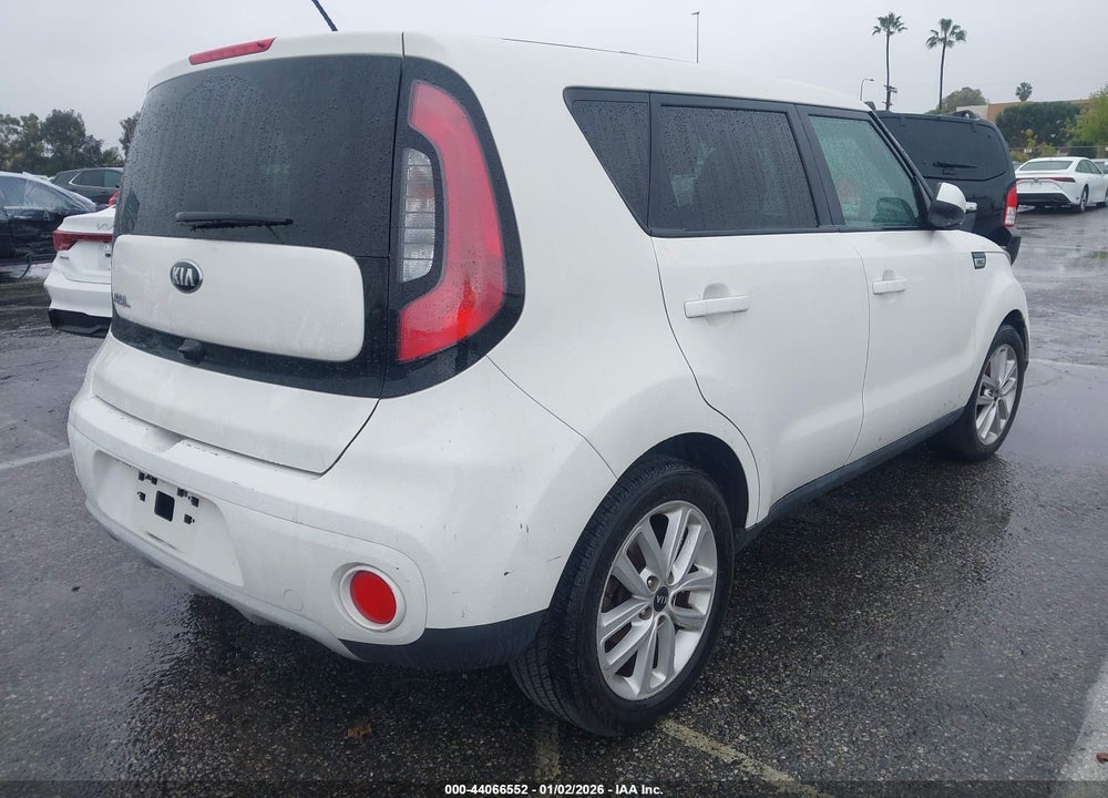 2019 KIA SOUL + VIN: KNDJP3A59K7699909