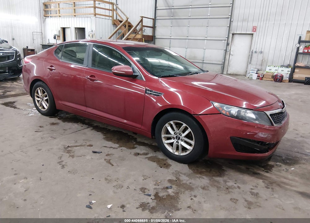 2011 KIA OPTIMA LX VIN: KNAGM4A76B5160585