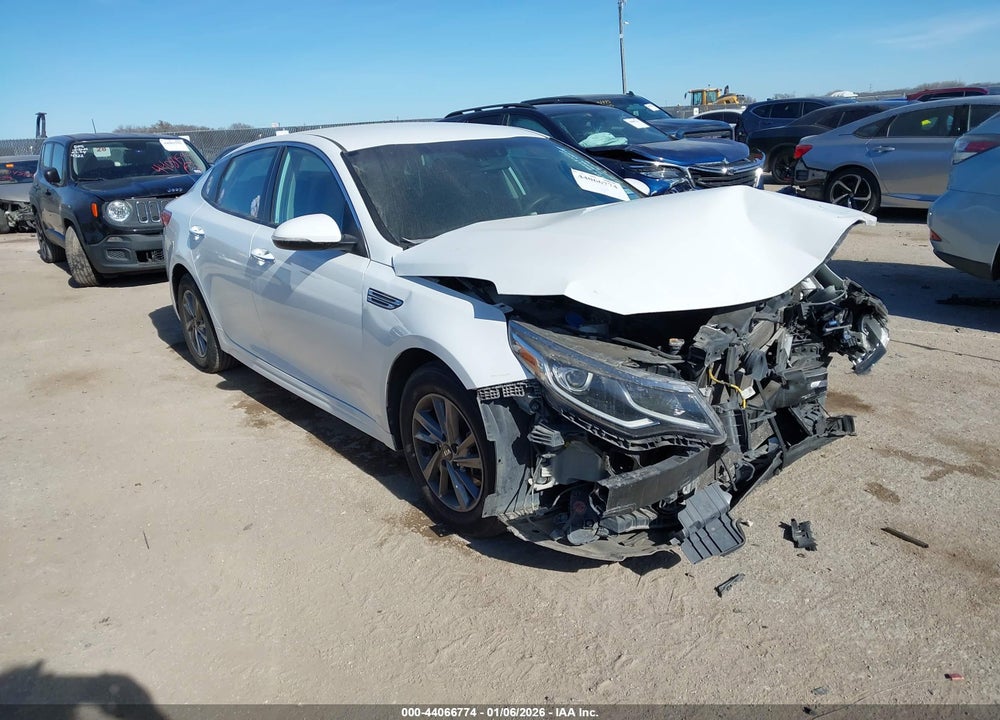 2020 KIA OPTIMA LX VIN: 5XXGT4L35LG429348
