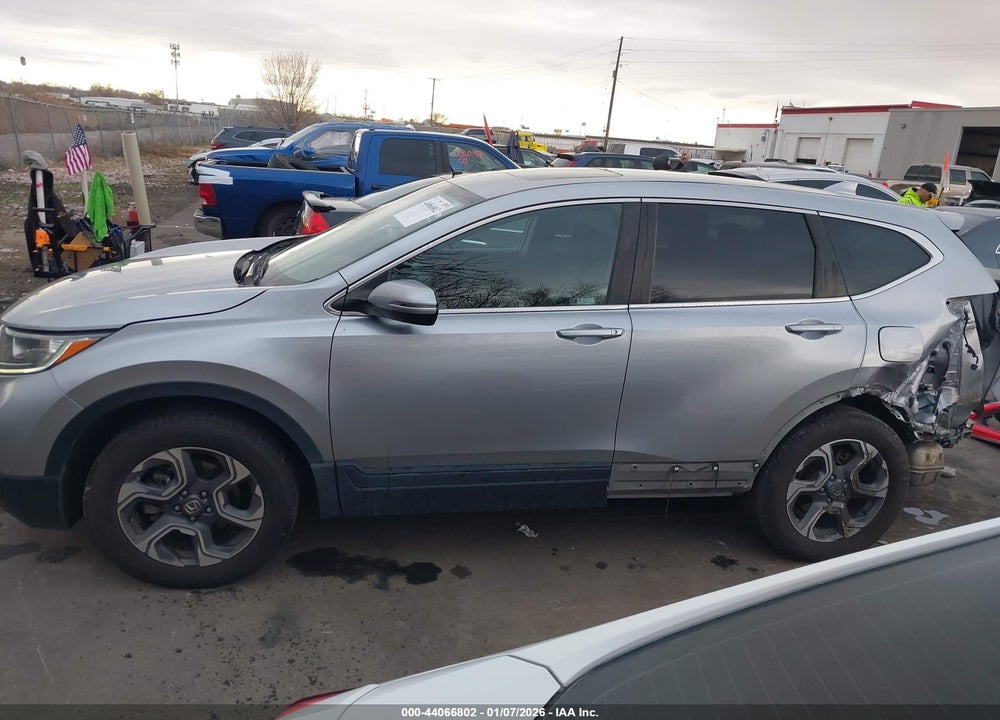 2018 HONDA CR-V EX VIN: 7FARW2H5XJE106089