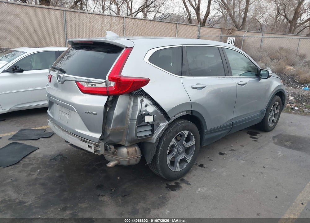 2018 HONDA CR-V EX VIN: 7FARW2H5XJE106089