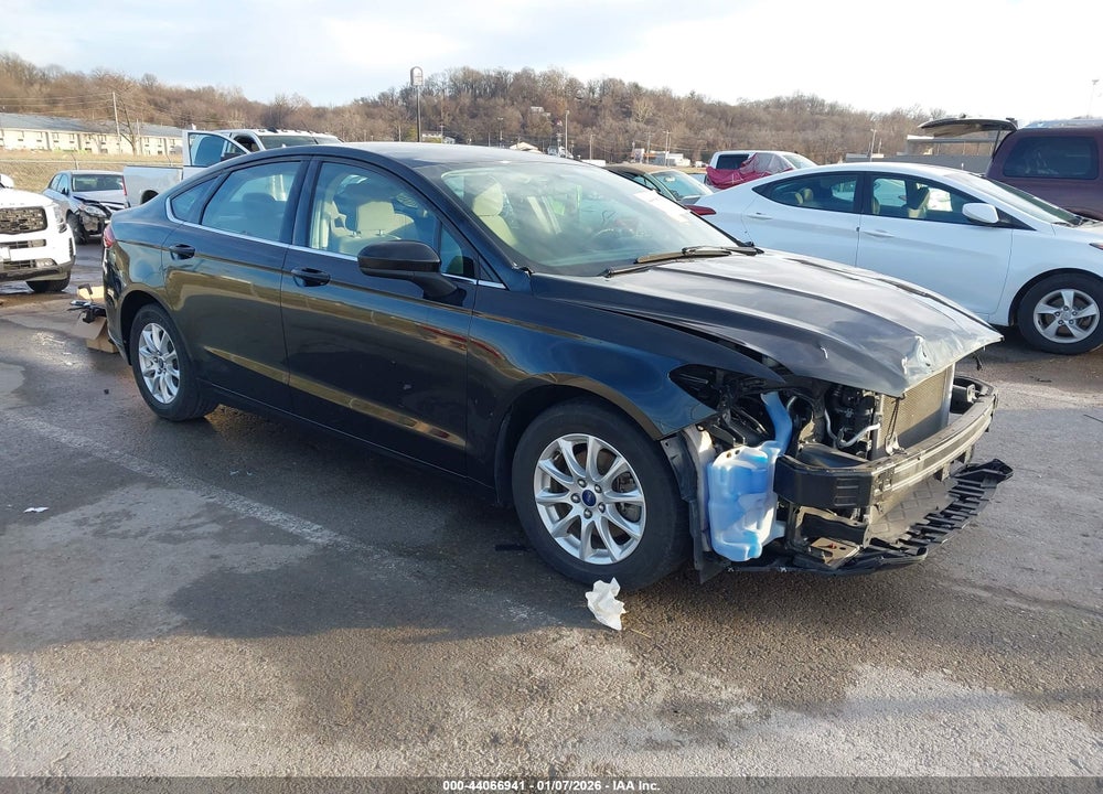 2018 FORD FUSION S VIN: 3FA6P0G79JR112800