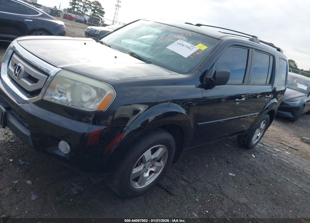 2011 HONDA PILOT EX-L VIN: 5FNYF3H64BB020414