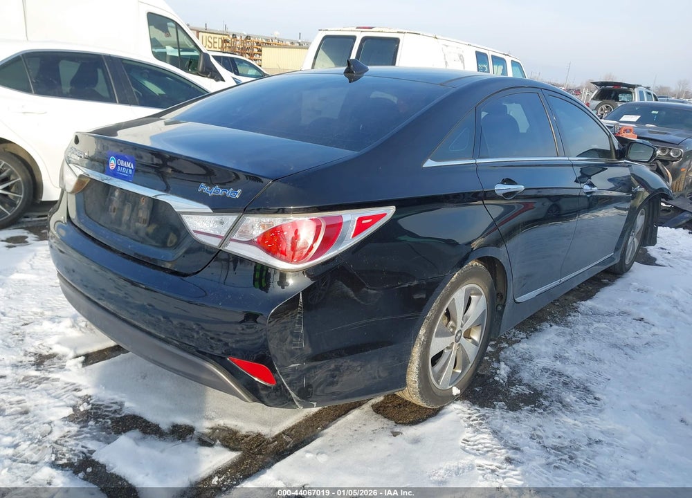 2012 HYUNDAI SONATA HYBRID VIN: KMHEC4A49CA060911