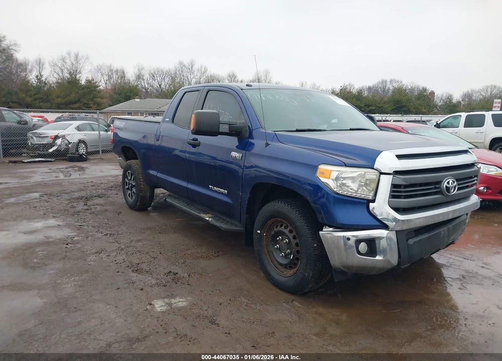2014 TOYOTA TUNDRA SR 5.7L V8 VIN: 5TFUY5F18EX371686
