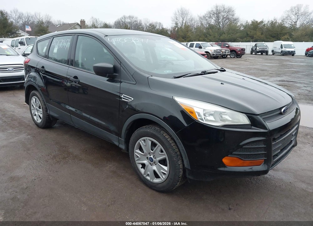 2013 FORD ESCAPE S VIN: 1FMCU0F71DUC10431