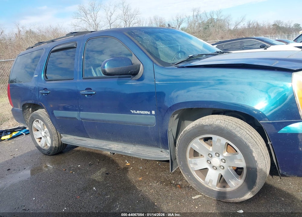 2007 GMC YUKON SLT VIN: 1GKFK13027R208476