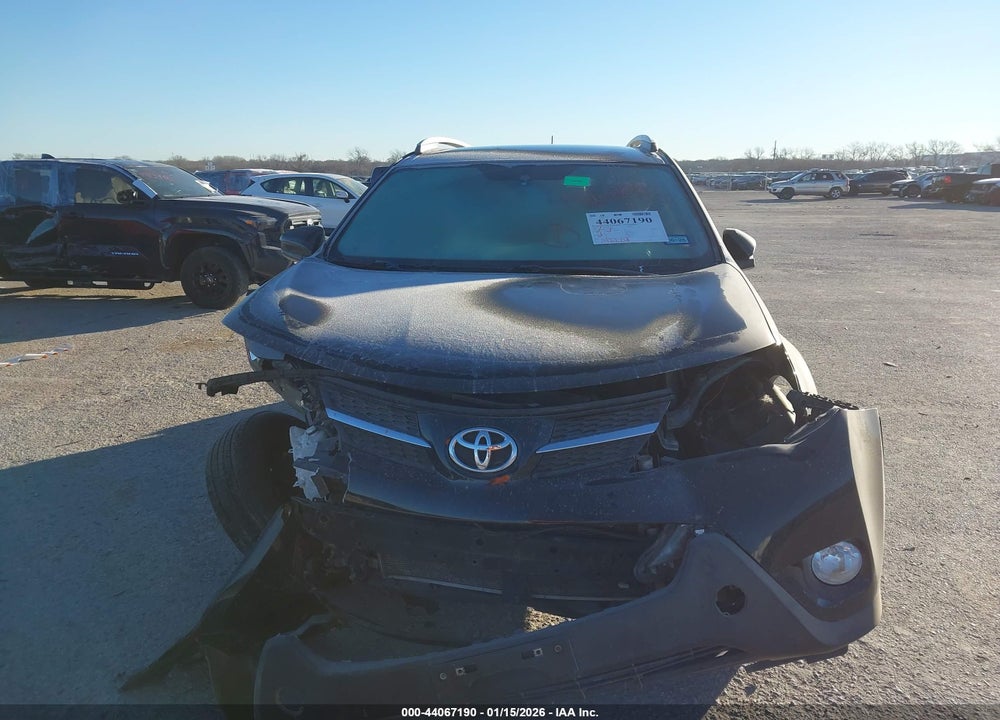 2015 TOYOTA RAV4 LE VIN: 2T3BFREV3FW308817