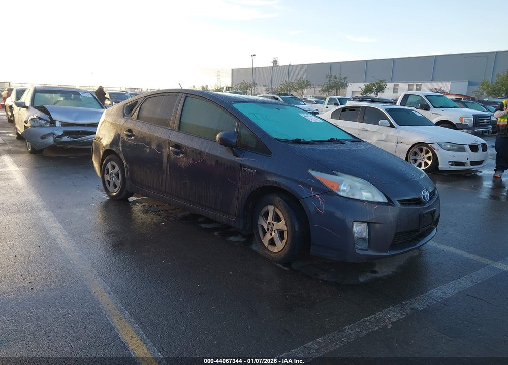2011 TOYOTA PRIUS TWO VIN: JTDKN3DU9B0308957