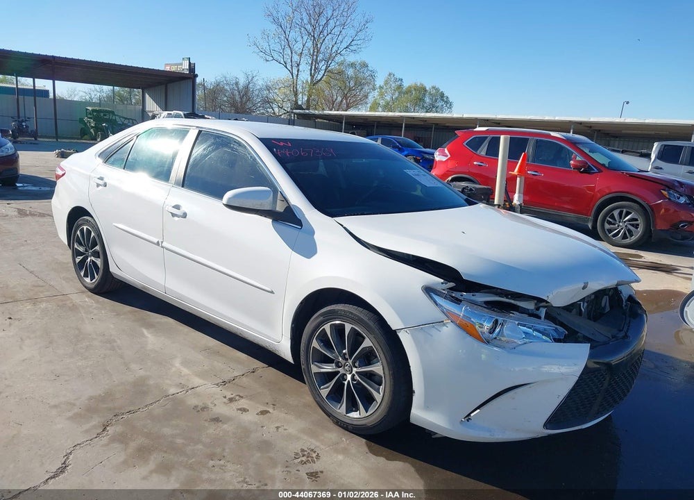 2017 TOYOTA CAMRY LE VIN: 4T1BF1FK3HU326137
