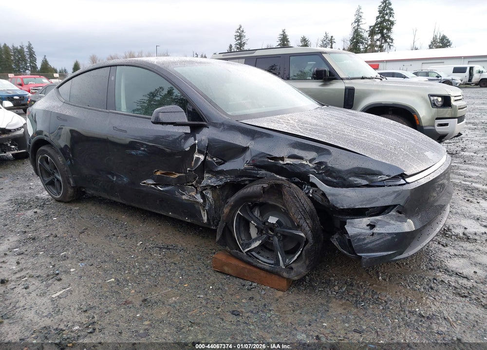 2026 TESLA MODEL Y PREMIUM REAR-WHEEL DRIVE VIN: 7SAYGDED7TF423488