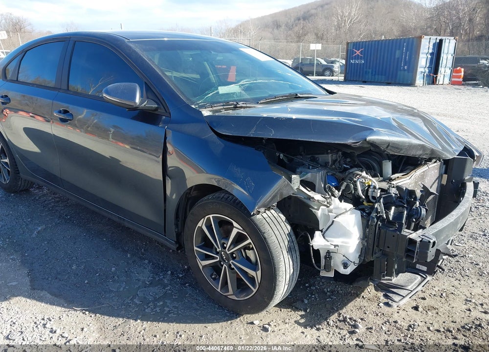 2023 KIA FORTE LXS VIN: 3KPF24AD1PE670588