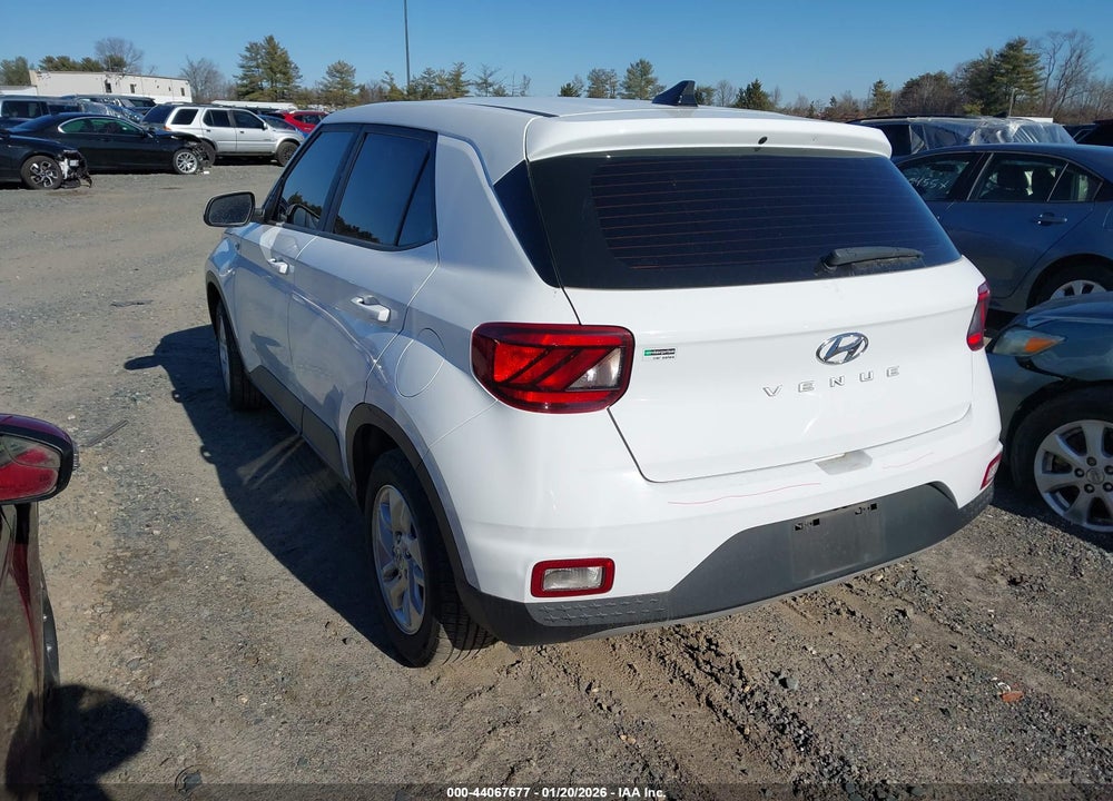 2021 HYUNDAI VENUE SE VIN: KMHRB8A37MU067939