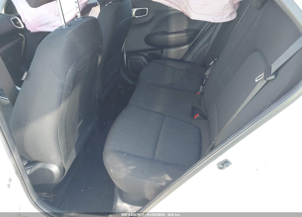 2021 HYUNDAI VENUE SE VIN: KMHRB8A37MU067939