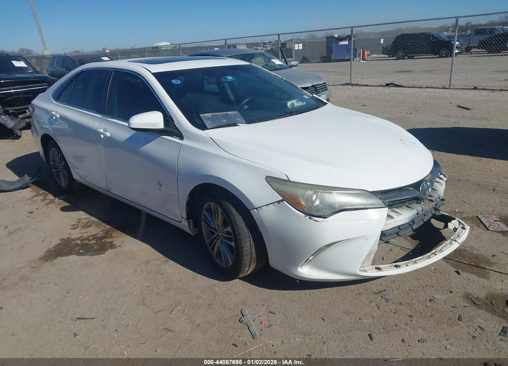 2015 TOYOTA CAMRY SE VIN: 4T1BF1FK5FU055532