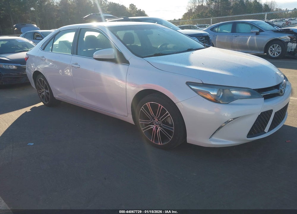 2016 TOYOTA CAMRY SE VIN: 4T1BF1FK2GU188184