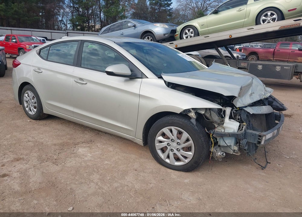 2017 HYUNDAI ELANTRA SE VIN: 5NPD74LF7HH179527