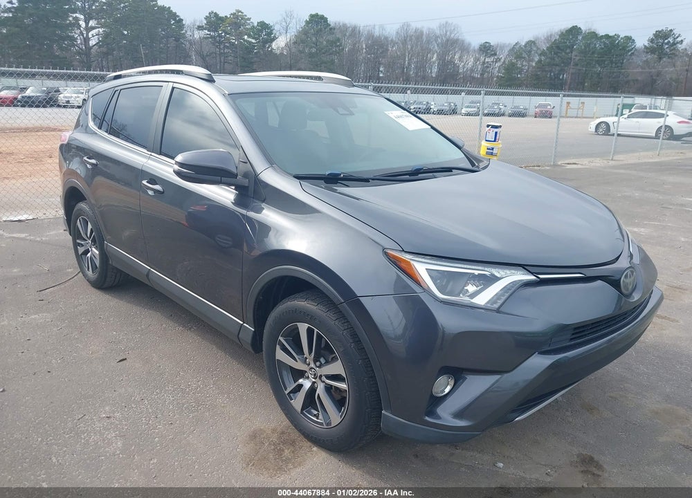 2017 TOYOTA RAV4 XLE VIN: JTMWFREV1HD096985