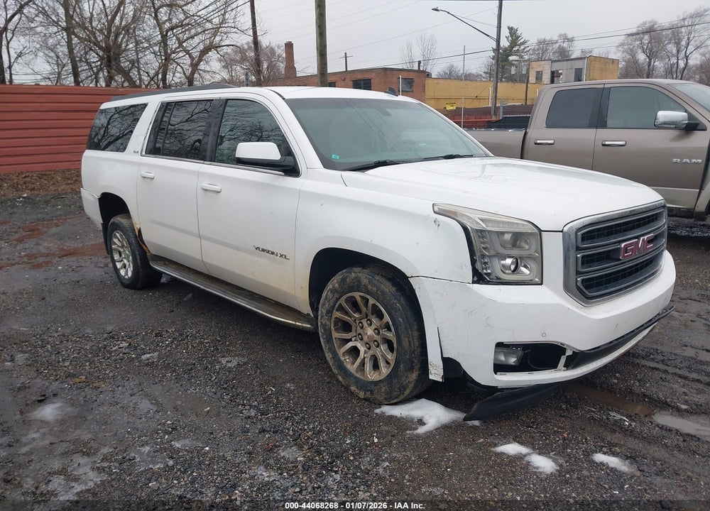 2015 GMC YUKON XL 1500 SLE VIN: 1GKS2GKC3FR126932
