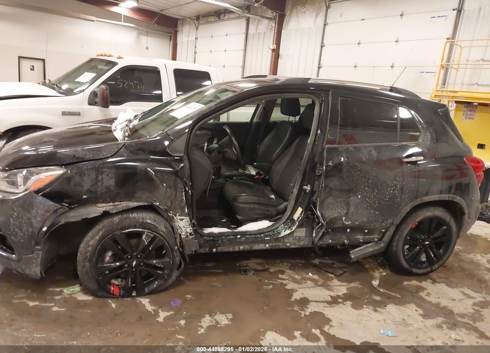 2020 CHEVROLET TRAX AWD LT VIN: 3GNCJPSB5LL130663