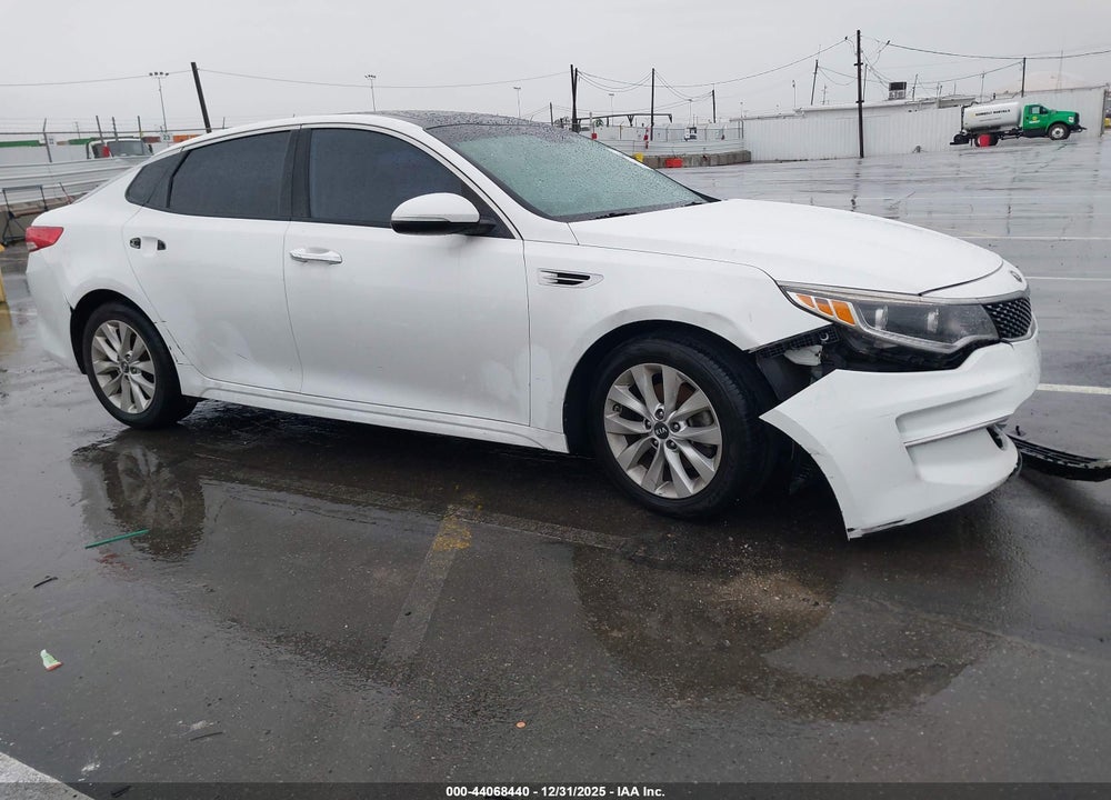 2016 KIA OPTIMA EX VIN: 5XXGU4L34GG022091