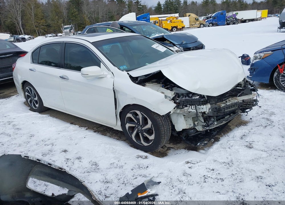 2017 HONDA ACCORD EX-L VIN: 1HGCR2F82HA189348