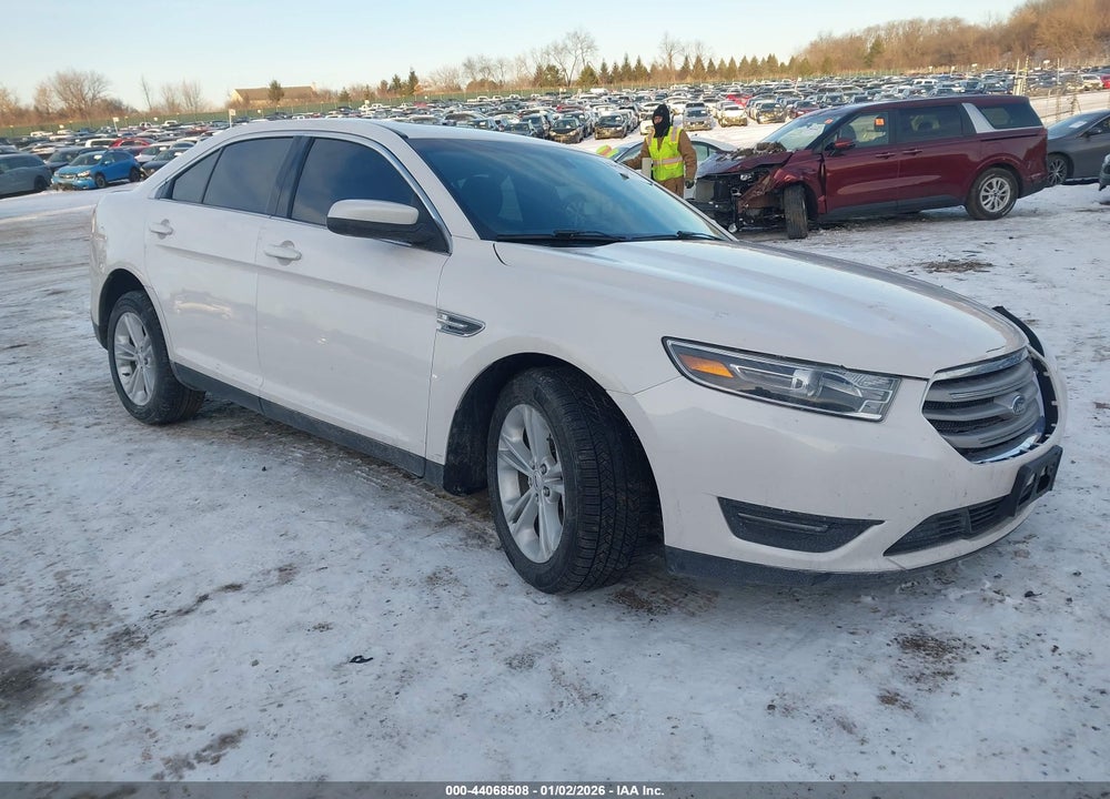 2016 FORD TAURUS SEL VIN: 1FAHP2E82GG144231
