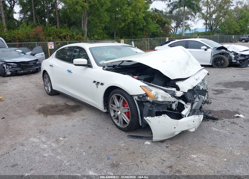 2014 MASERATI QUATTROPORTE S Q4 VIN: ZAM56RRA9E1110238