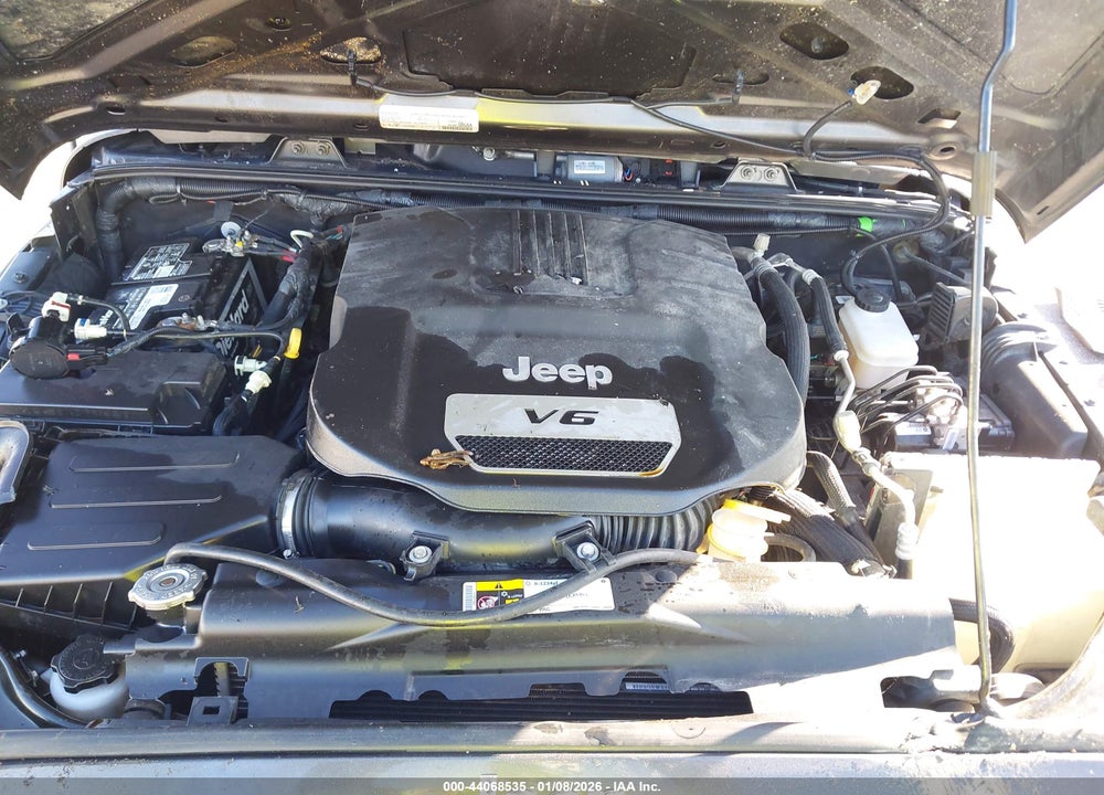 2016 JEEP WRANGLER UNLIMITED SPORT VIN: 1C4BJWDG1GL338452