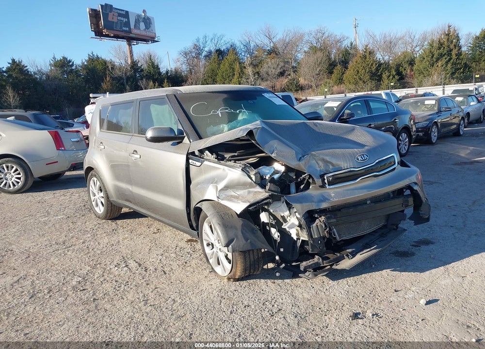 2015 KIA SOUL + VIN: KNDJP3A59F7130340