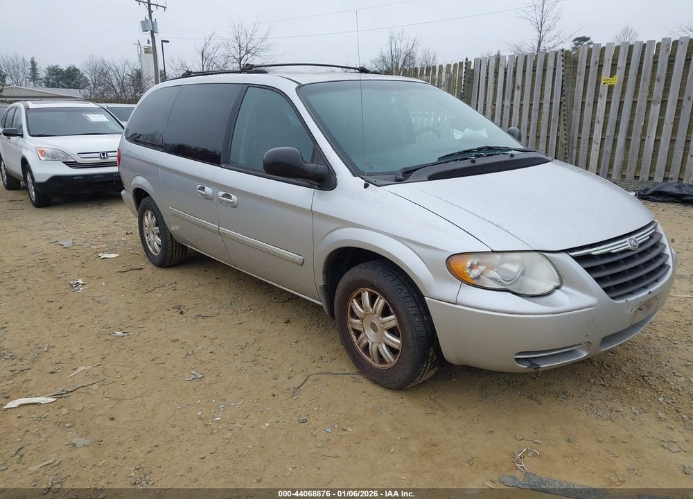 2005 CHRYSLER TOWN & COUNTRY TOURING VIN: 2C4GP54LX5R372325