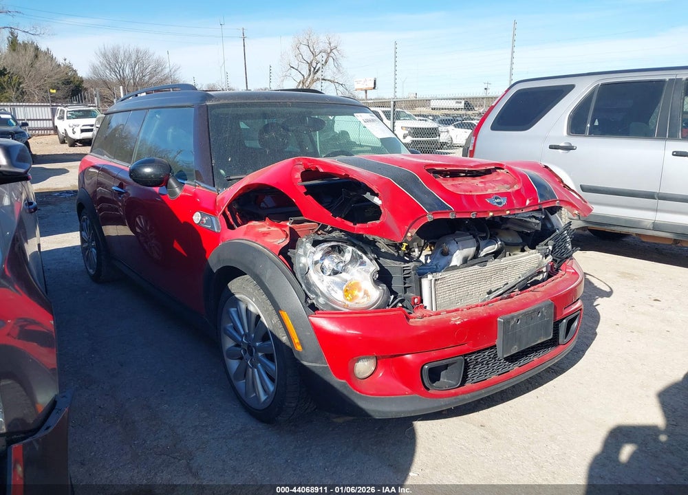 2011 MINI COOPER S CLUBMAN VIN: WMWZG3C56BTY35885
