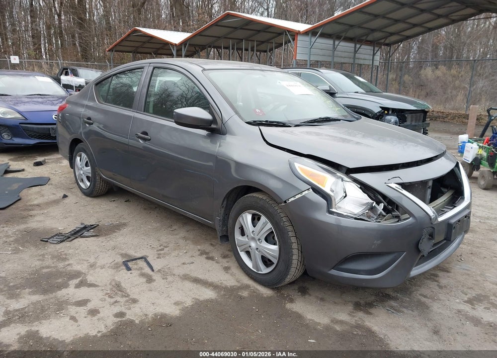 2018 NISSAN VERSA 1.6 S+ VIN: 3N1CN7APXJL826719