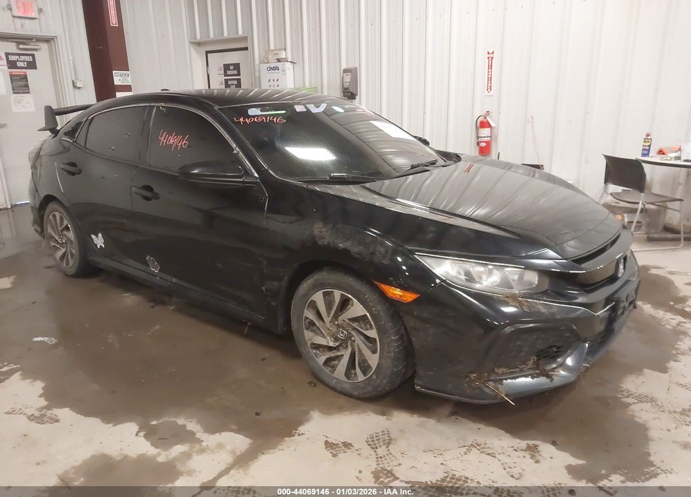 2017 HONDA CIVIC LX VIN: SHHFK7H23HU206184