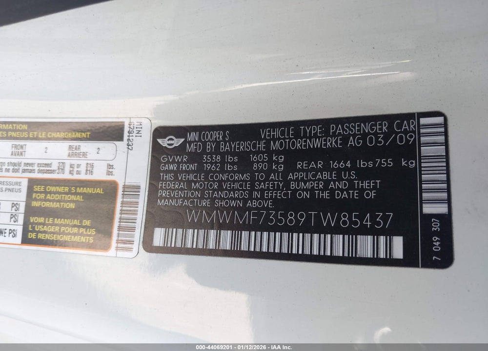 2009 MINI COOPER S VIN: WMWMF73589TW85437