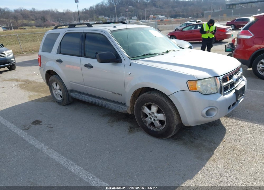 2008 FORD ESCAPE XLT VIN: 1FMCU03198KA85647