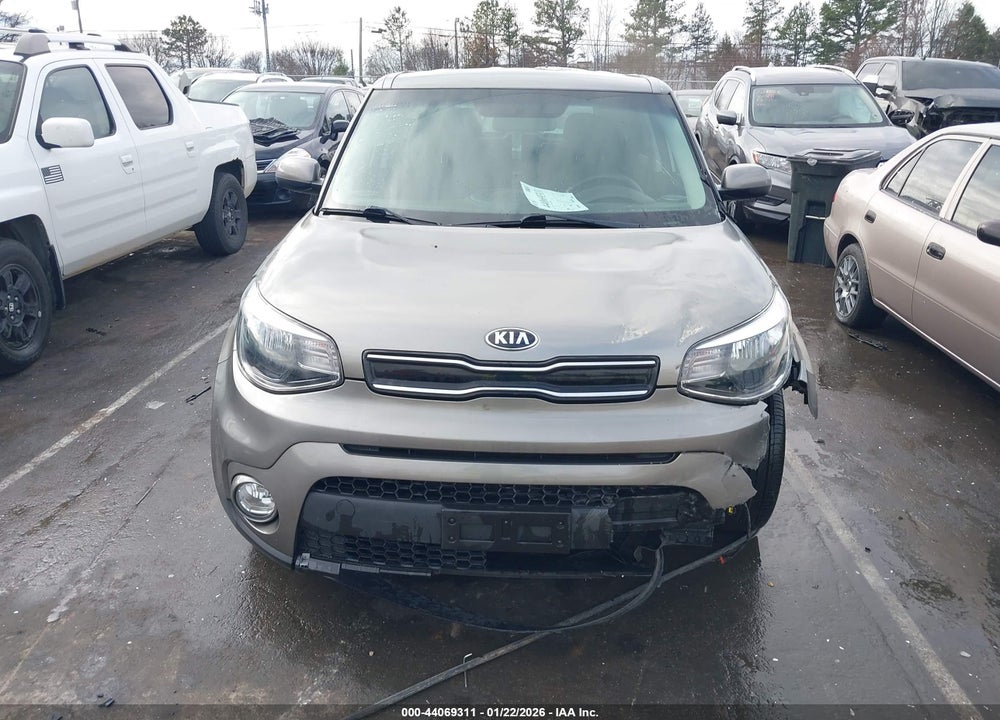 2019 KIA SOUL + VIN: KNDJP3A57K7673860