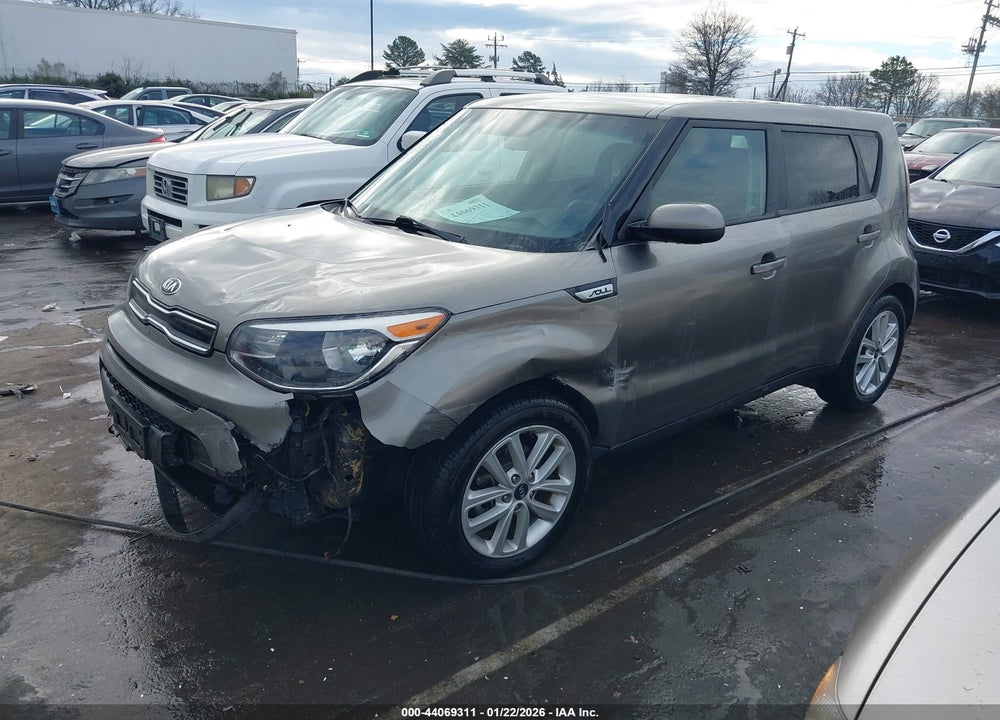 2019 KIA SOUL + VIN: KNDJP3A57K7673860