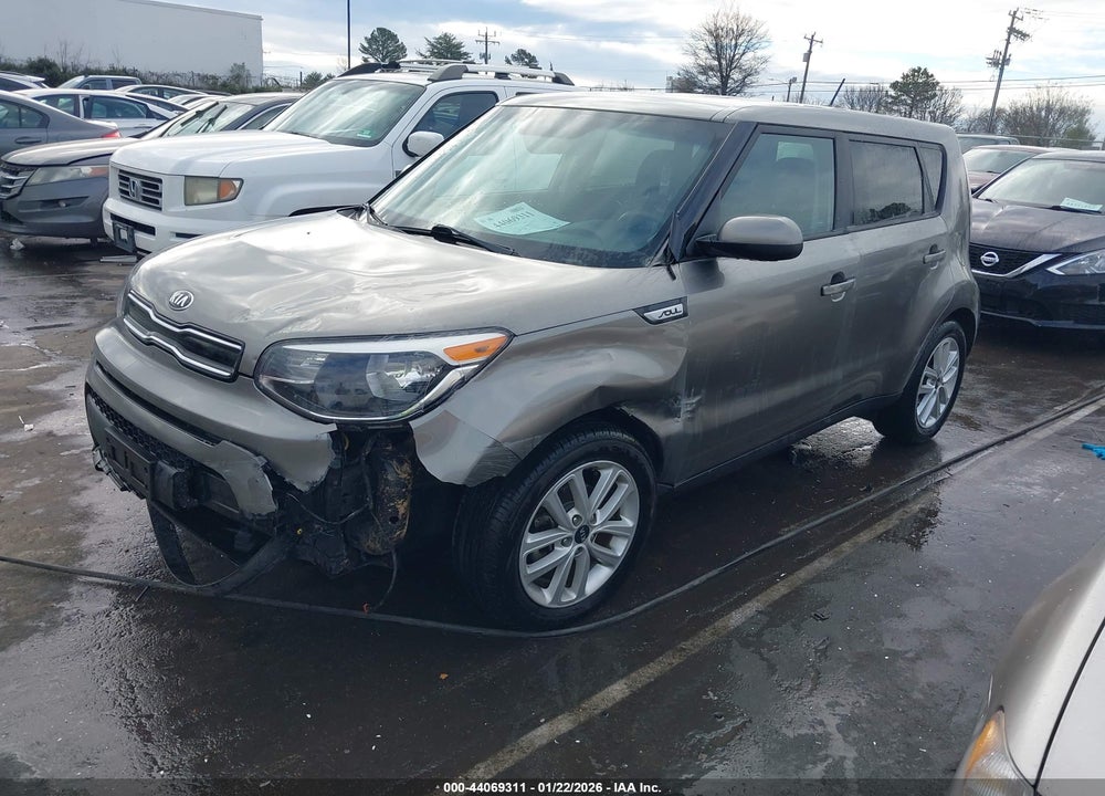 2019 KIA SOUL + VIN: KNDJP3A57K7673860