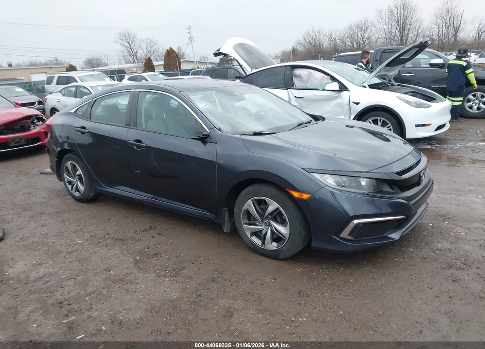 2019 HONDA CIVIC LX VIN: 2HGFC2F64KH525586