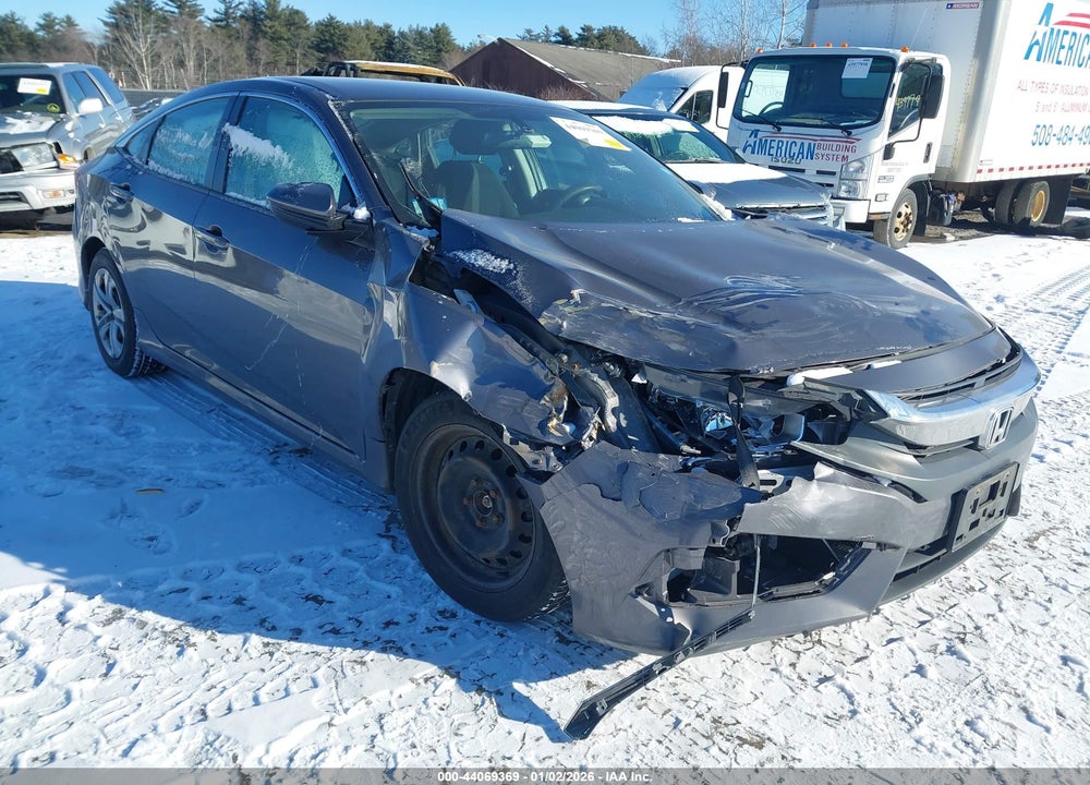 2018 HONDA CIVIC LX VIN: 2HGFC2F5XJH563944