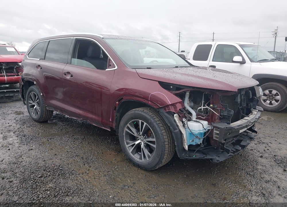 2016 TOYOTA HIGHLANDER XLE V6 VIN: 5TDJKRFH5GS271269