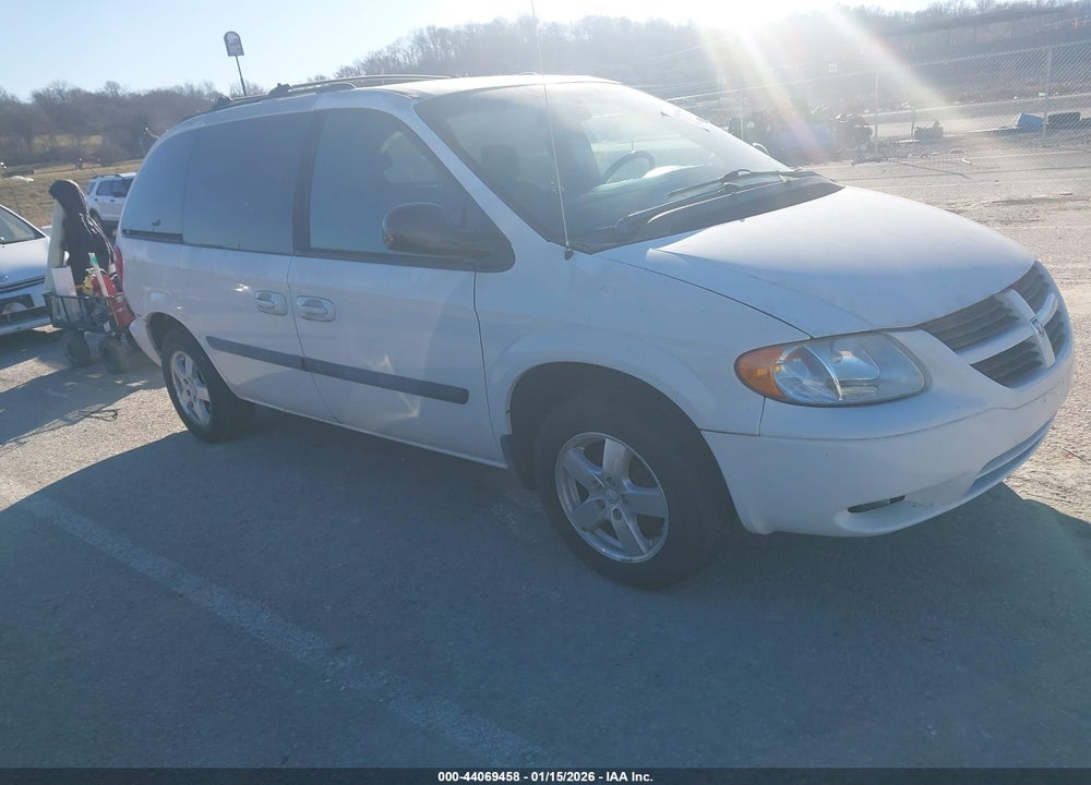 2005 DODGE CARAVAN SXT VIN: 1D4GP45R35B178279