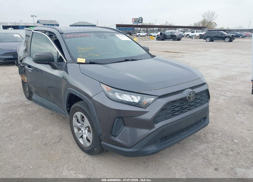 2019 TOYOTA RAV4 LE VIN: JTMH1RFV2KJ008301