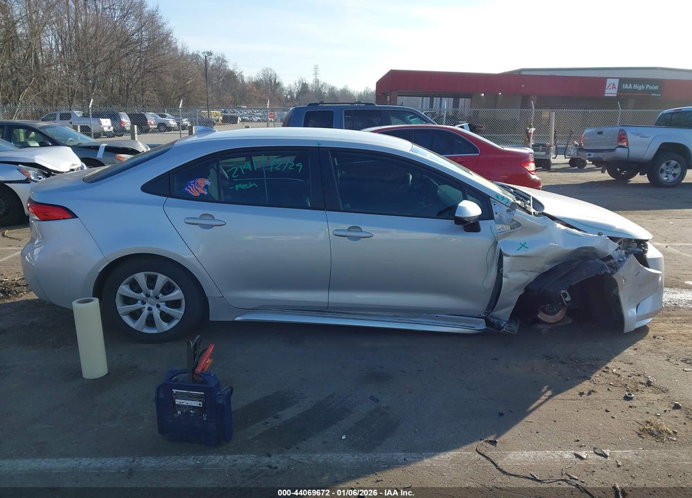 2022 TOYOTA COROLLA LE VIN: 5YFEPMAE4NP386339