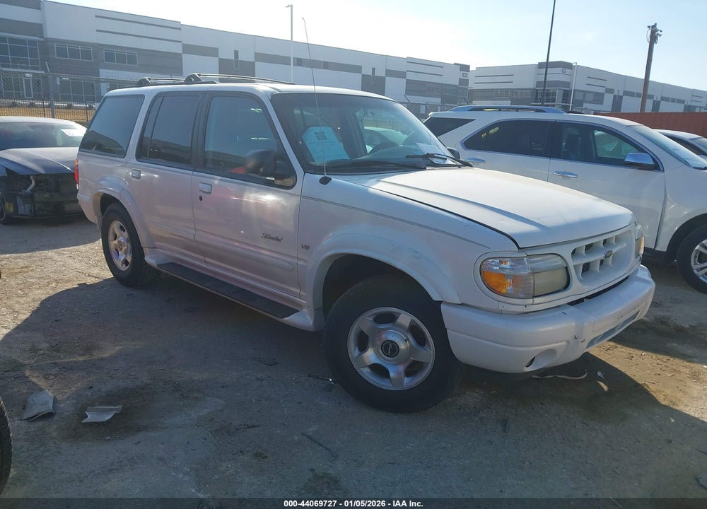 2000 FORD EXPLORER LIMITED VIN: 1FMDU85P2YZA56874