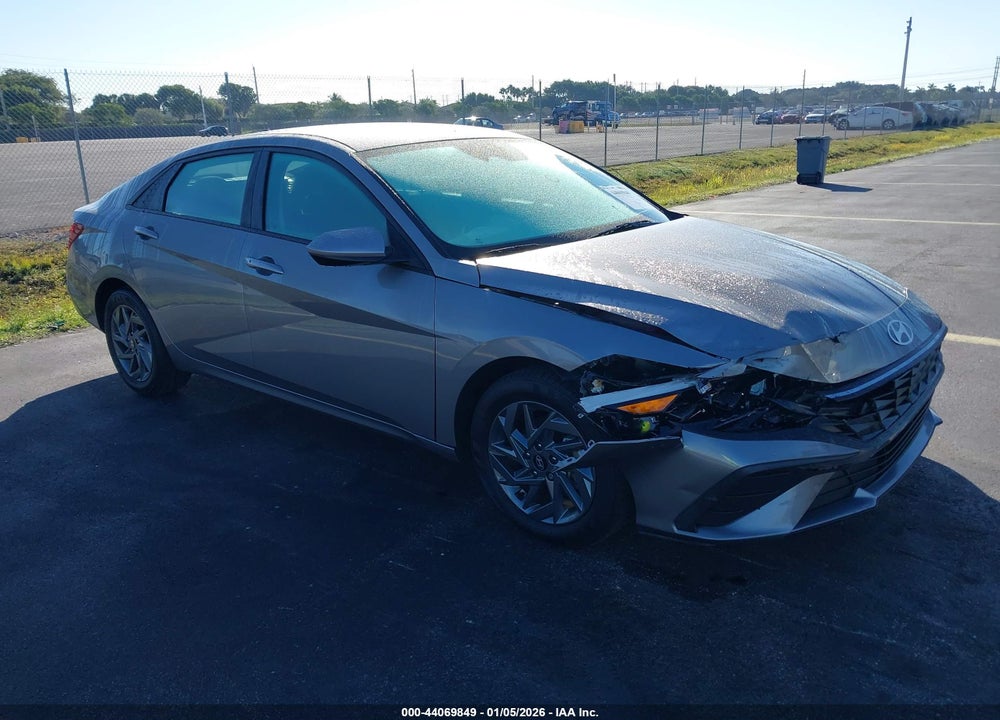 2024 HYUNDAI ELANTRA HYBRID BLUE VIN: KMHLM4DJ3RU104222