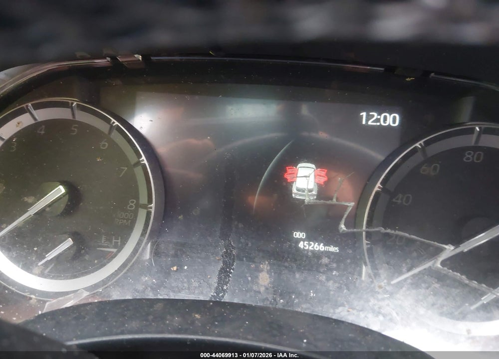 2022 TOYOTA HIGHLANDER XLE VIN: 5TDGZRAH3NS542582