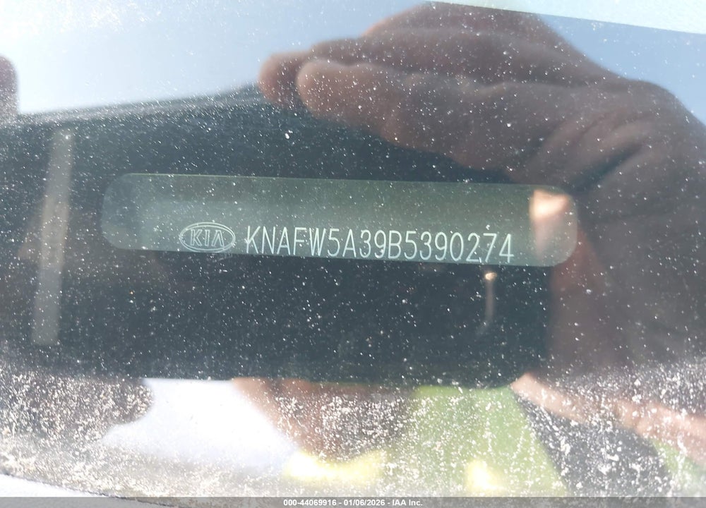 2011 KIA FORTE SX VIN: KNAFW5A39B5390274