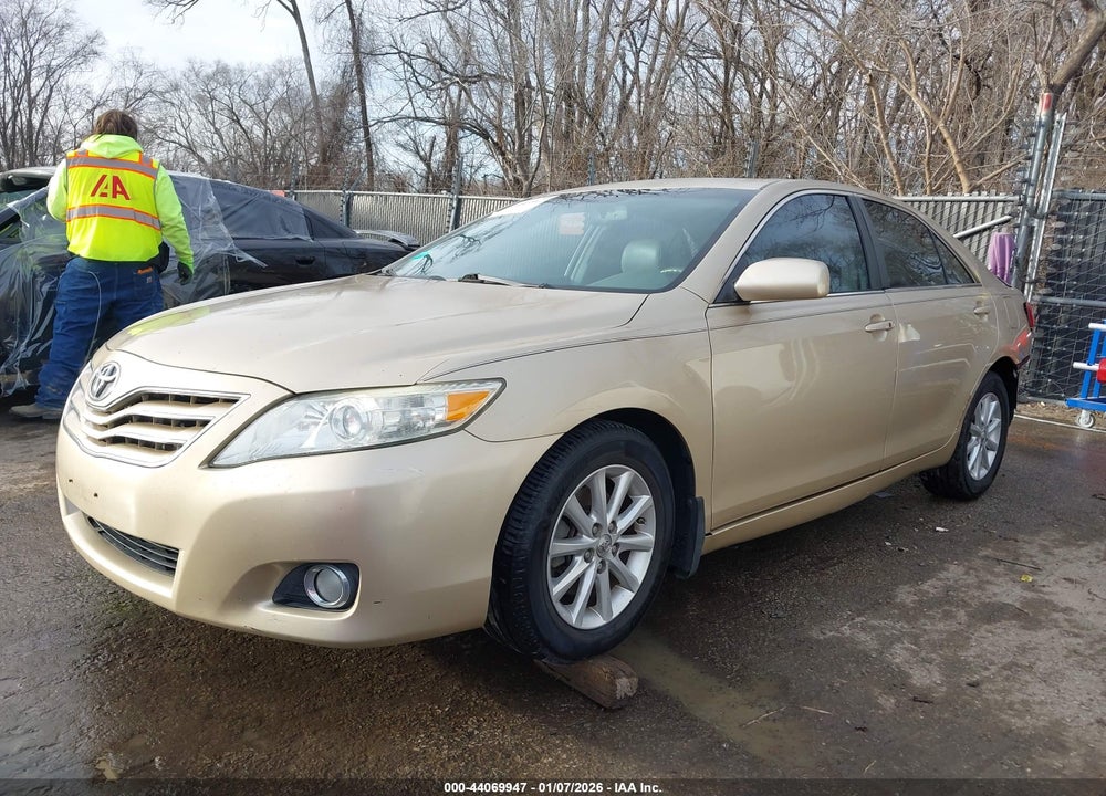 2011 TOYOTA CAMRY XLE V6 VIN: 4T1BK3EK1BU622984
